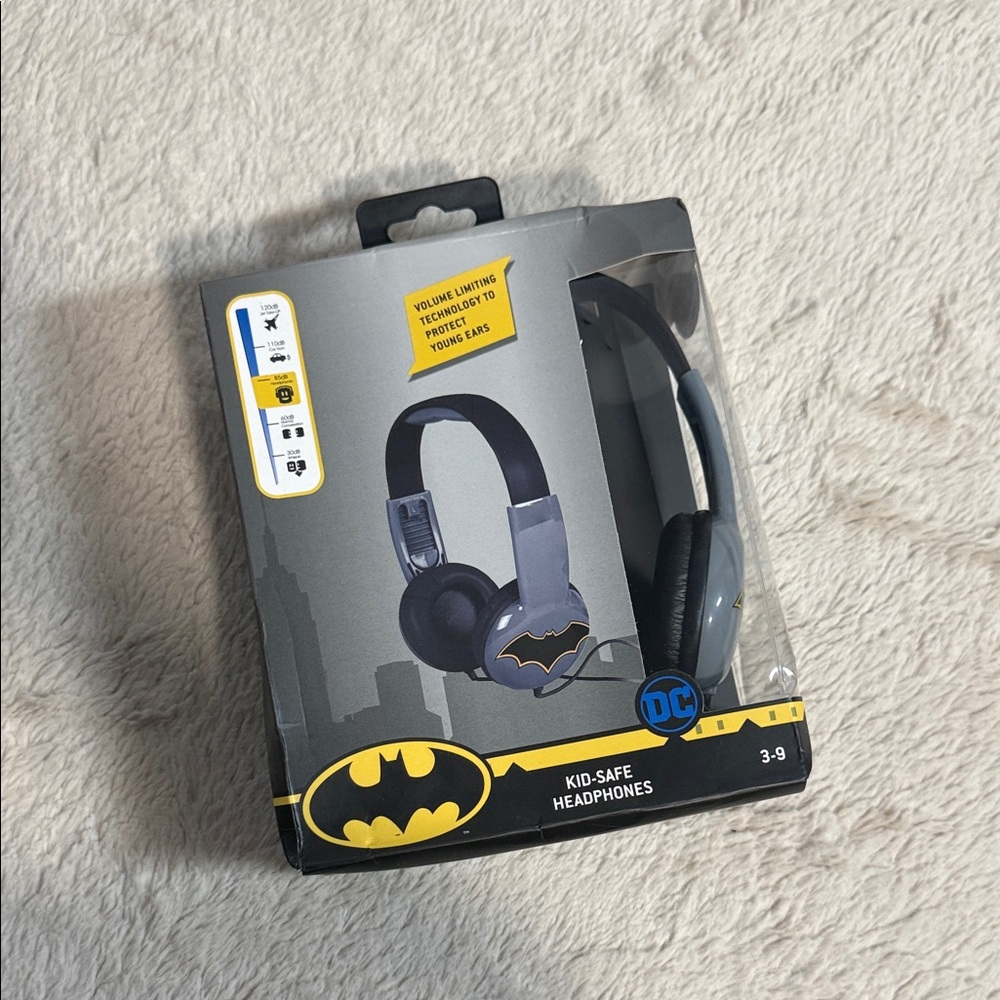Batman Kid-Safe Headphones